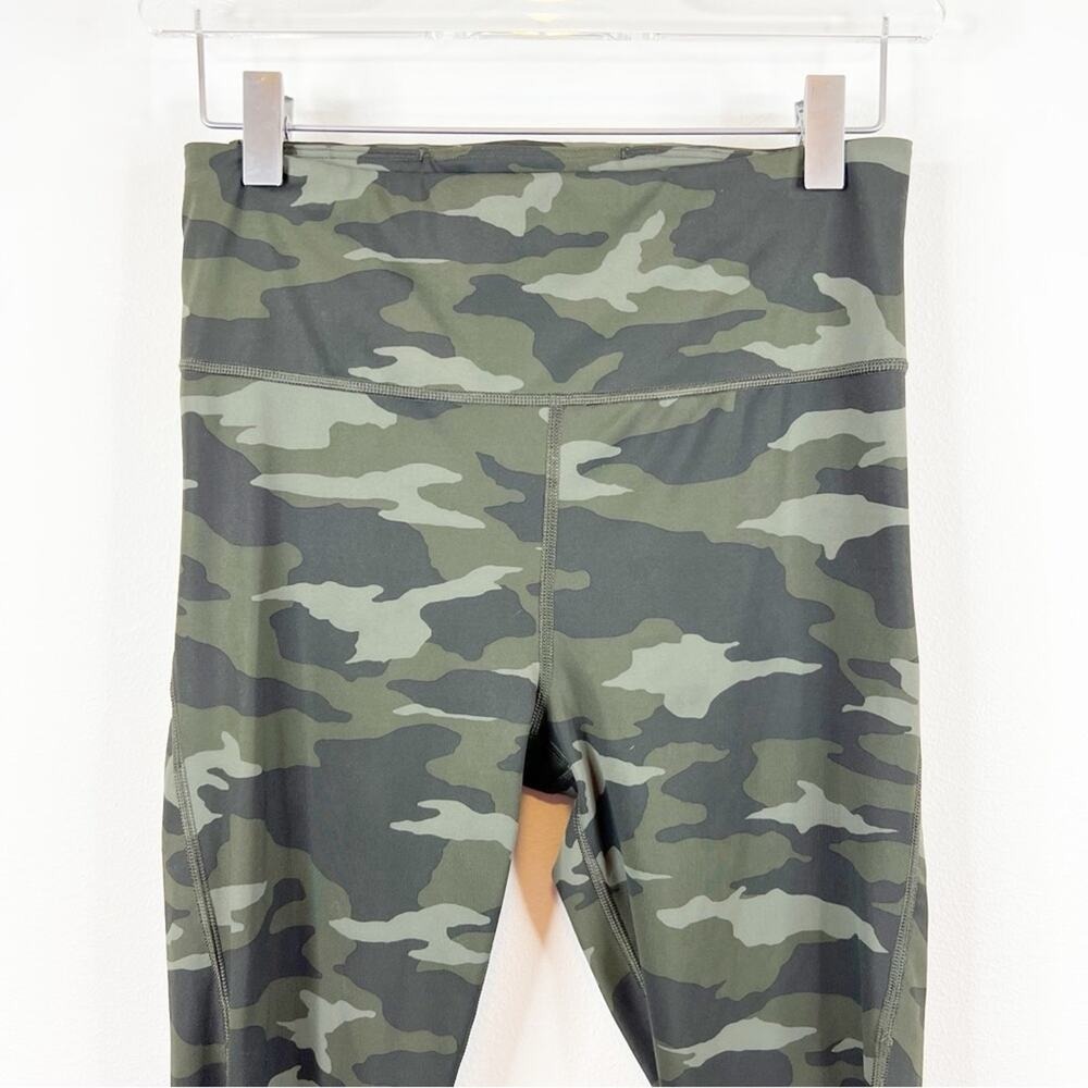 Athleta Ultimate 7/8 High Rise Activewear Leggings S Camo - Picture 4 of 6